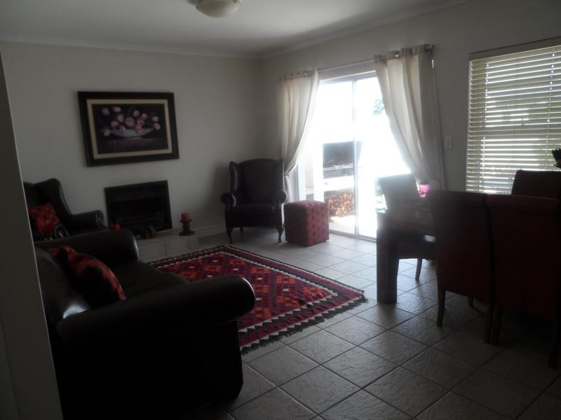 To Let 3 Bedroom Property for Rent in Zevenzicht Western Cape